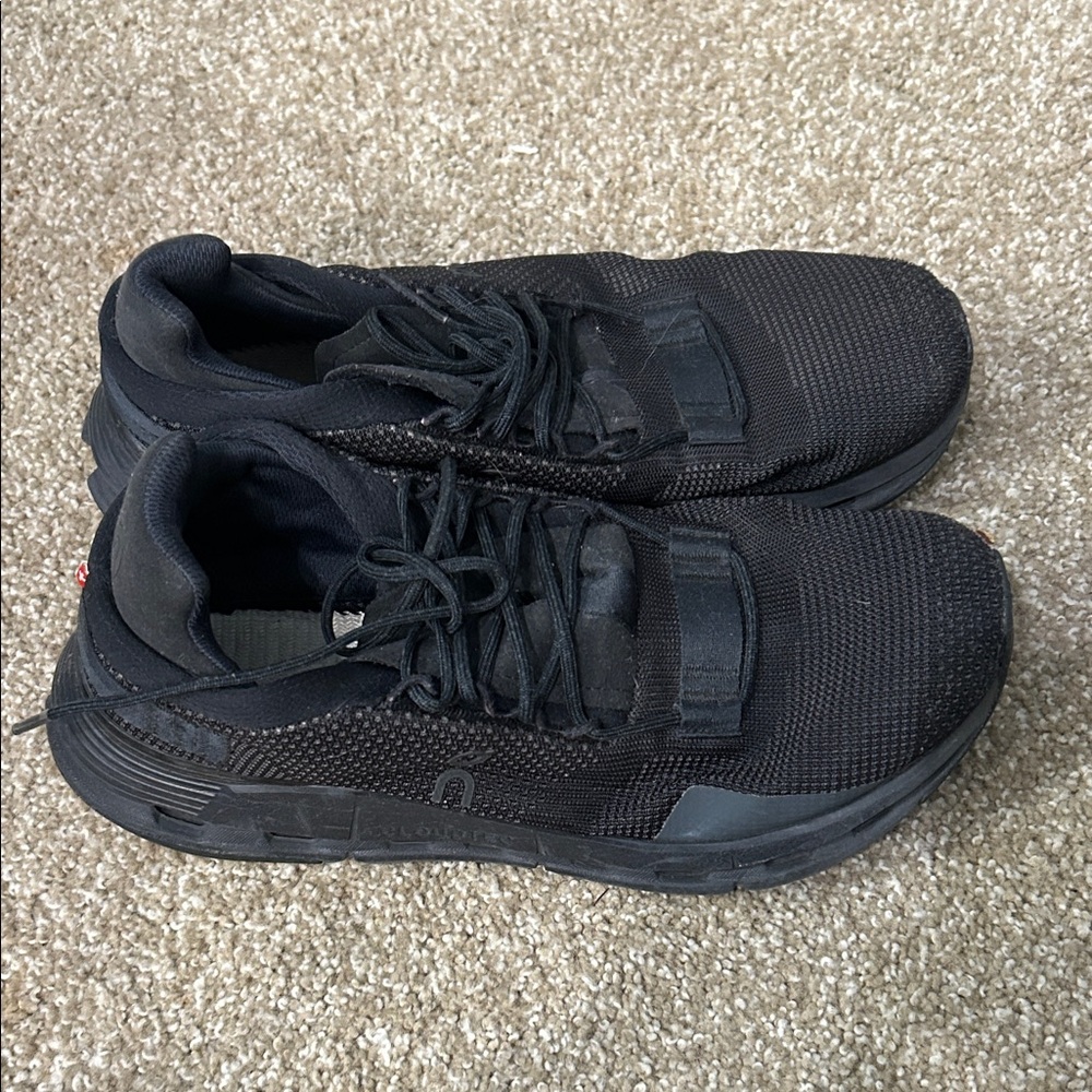 Women’s On Cloud Black Athletic Shoes